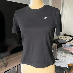 CHANEL ユニフォーム 黒ストーンTシャツ s_wp_6511998758083d6764260131.webp